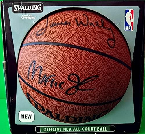 Magic Johnson & James Méltó dedikált, aláírt Spalding NBA kosárlabda-PSA/DNS - Dedikált Kosárlabda
