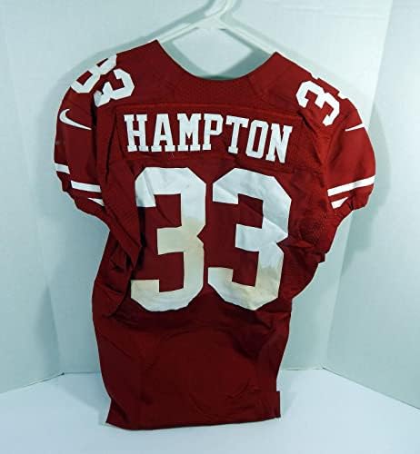 2012-es San Francisco 49ers Ékszer Hampton 33 Játékban Használt Piros Gyakorlat Jersey 42 7 - Aláíratlan NFL Játék Használt